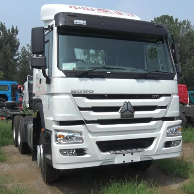 Bajo precio Sinotruk 6X4 tractor HOWO cabeza de camión para la venta en África